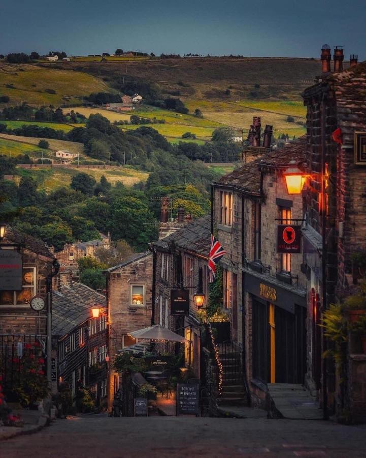 Hideaway Haworth